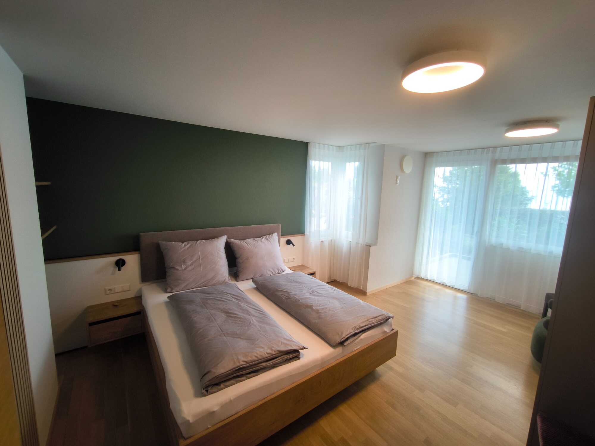 Erstes Schlafzimmer des Superior Drei-Zimmer-Apartments
